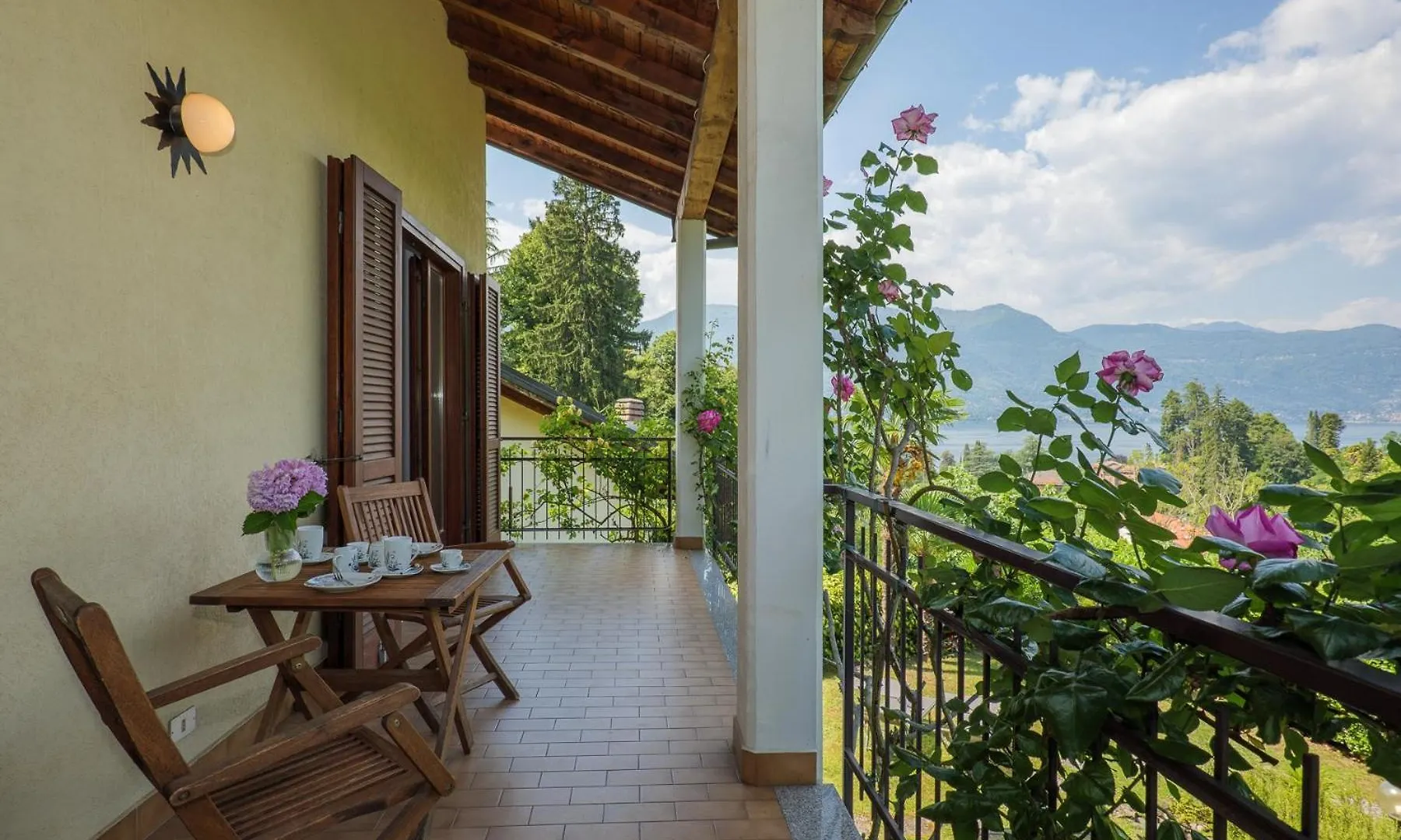 Casa Salea Villa Castelveccana 0*,