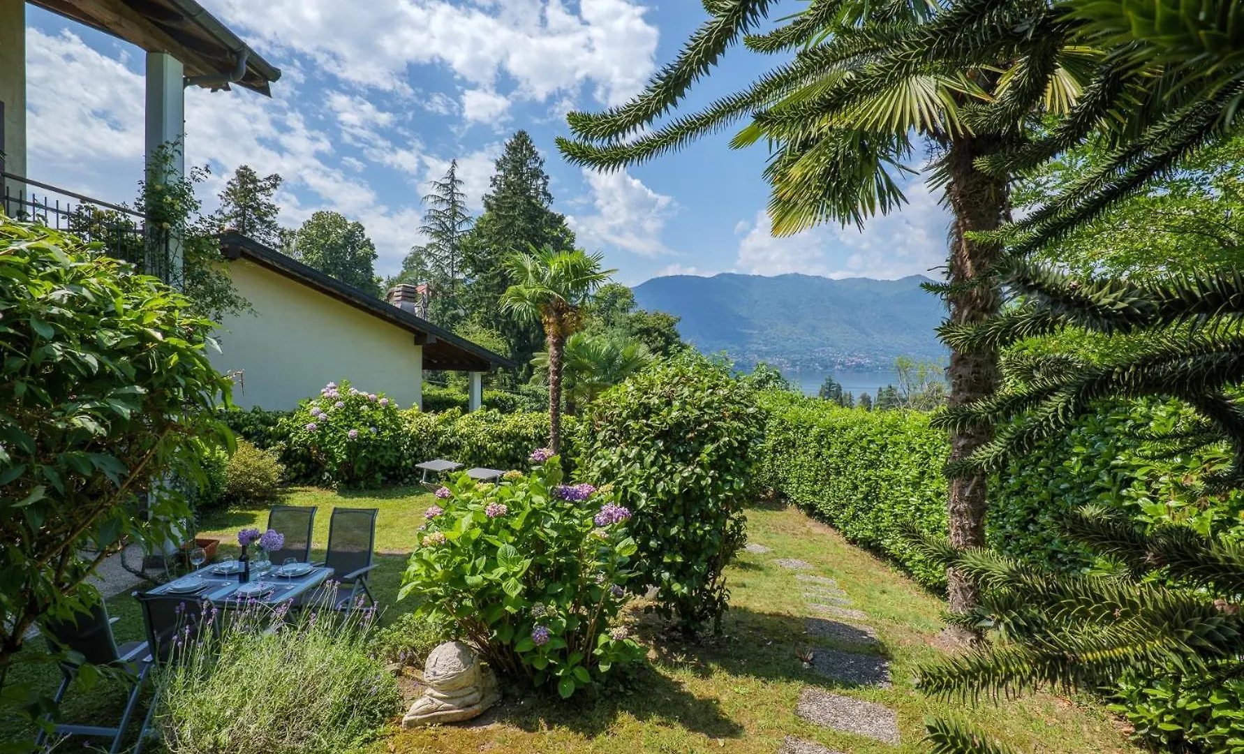 Casa Salea Villa Castelveccana Italy